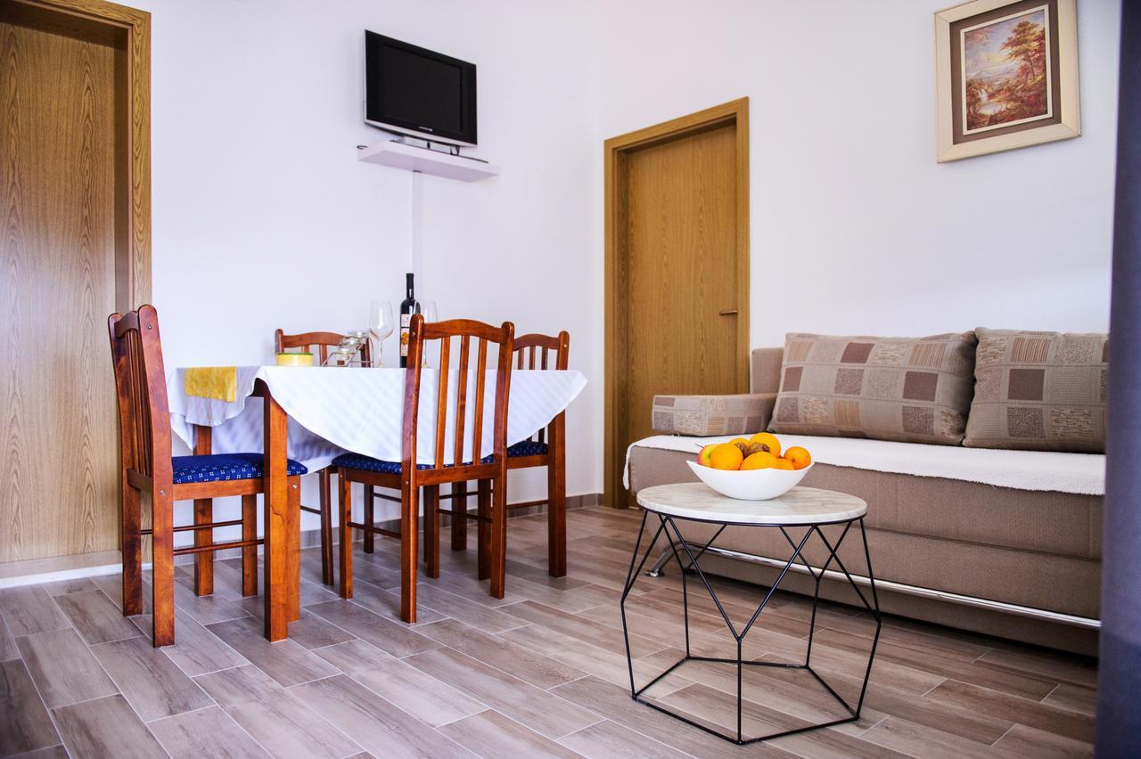 Apartments Mila Marina Kültér fotó