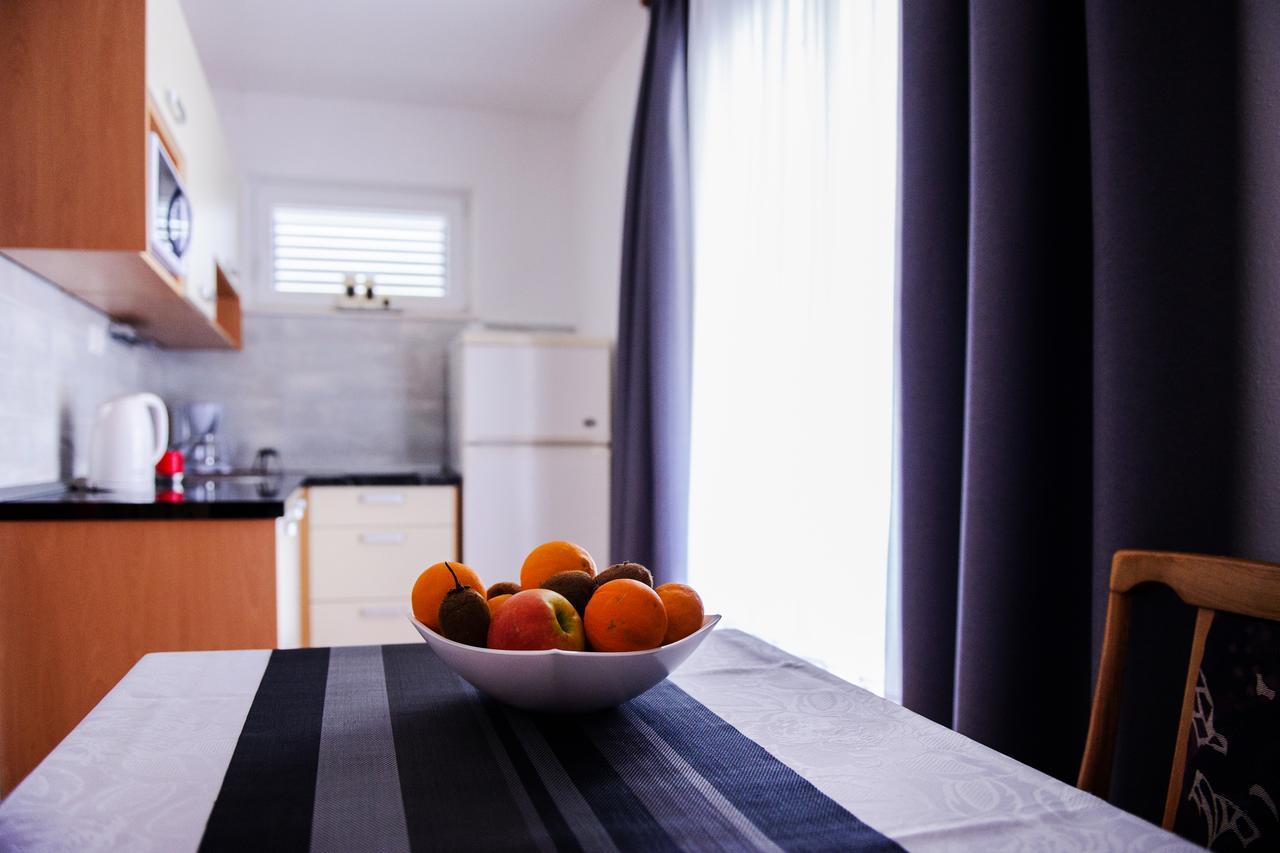 Apartments Mila Marina Kültér fotó